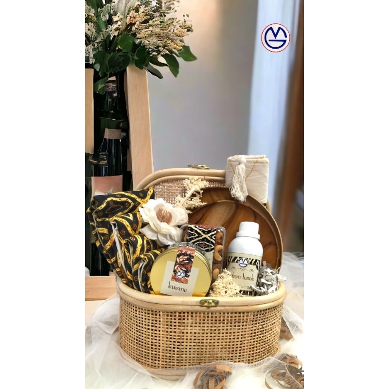 

HAMPERS BATIK BY BATIK GAJAHMADA