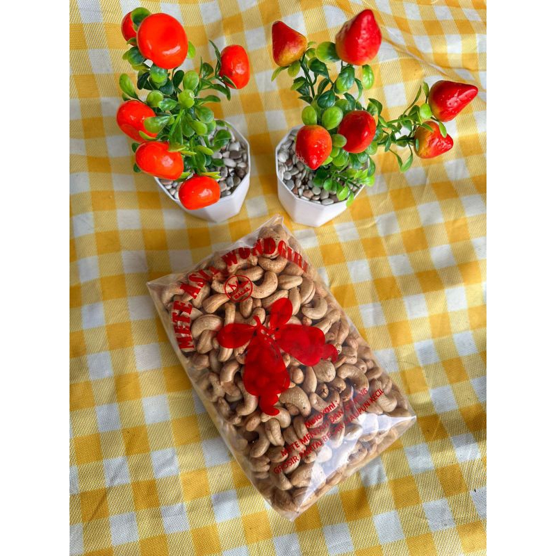 

Kacang mente goreng