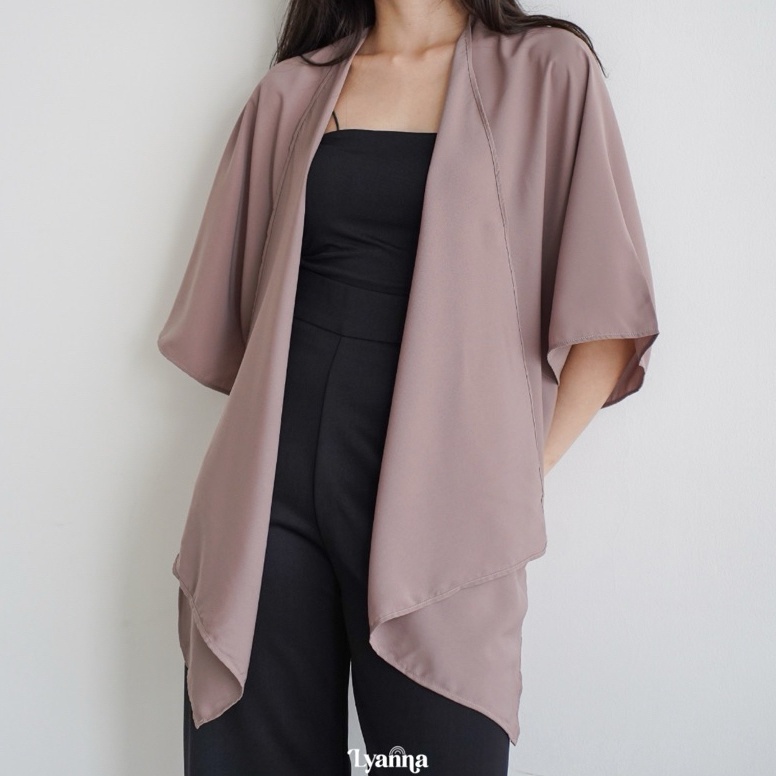Buy Now Sora Outer  Outer Wanita Oversize Polos Batwing  LYANNA
