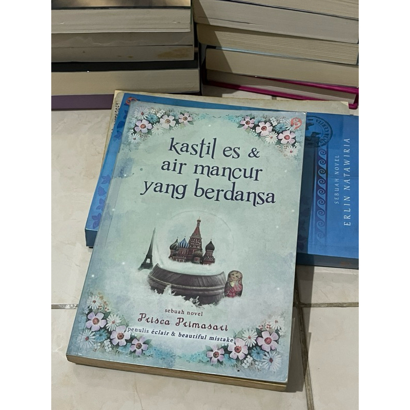 Kastil Es & Air Mancur yang Berdansa