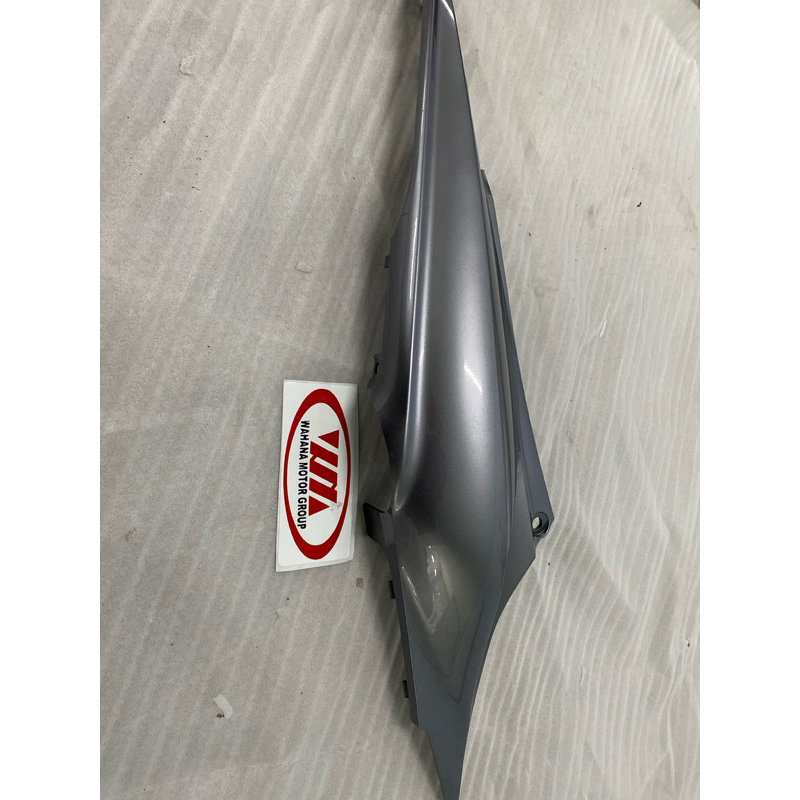 64410KVR600VSM COVER R BODY/COVER BODY KANAN REVO 100