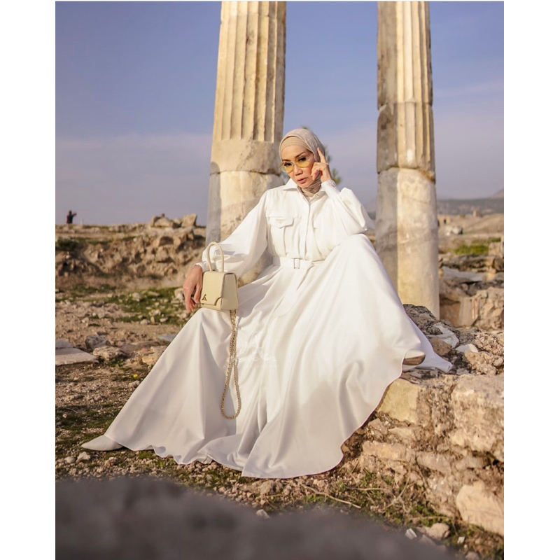 Quenta Dress by Ayu Dyah Andari