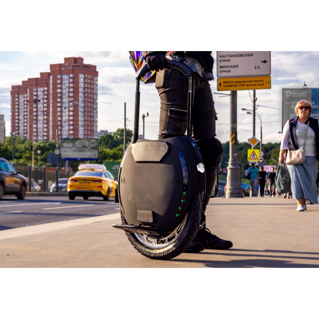 Kingsong 18L Electric Unicycle