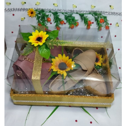 

PARCEL TAS DAN SEPATU / PARCEL HANTARAN PERNIKAHAN / PARCEL TAS DAN FLAT SHOES / PARCEL MANIA MAGELANG