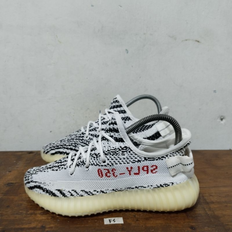sepatu second ori adidas yezzy 350 size 36,5