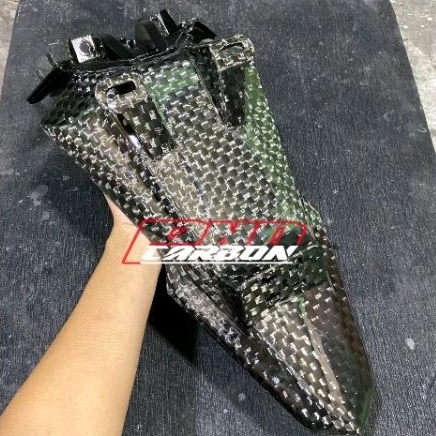 Spakbor belakang Aerox New Carbon spreadtow
