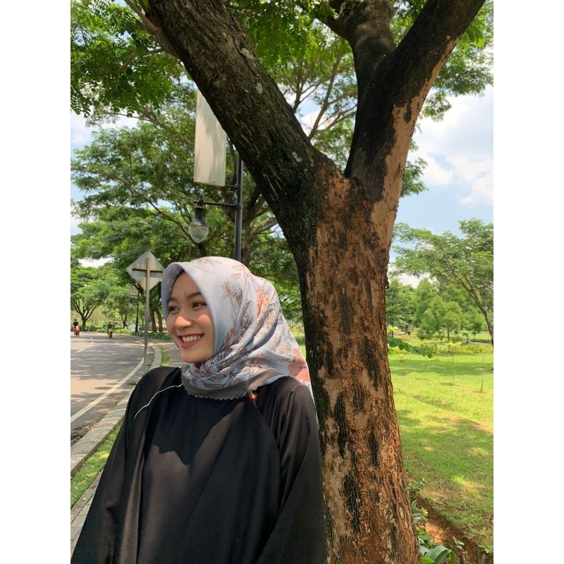 Hijab voal tulip vanila blue