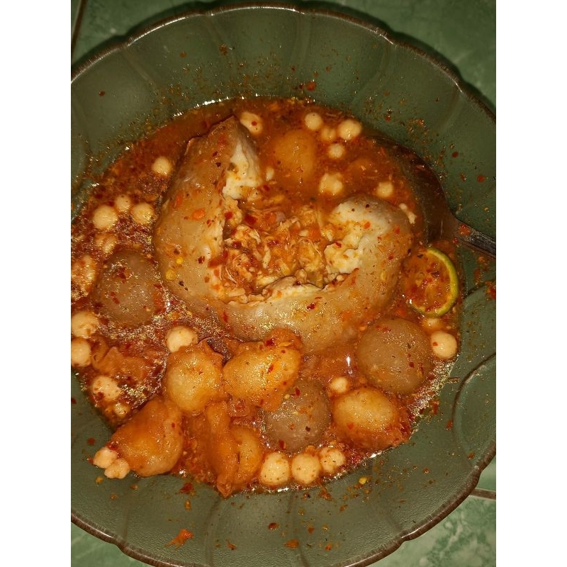 

boci isi ayam suwir dan isi tetelan
