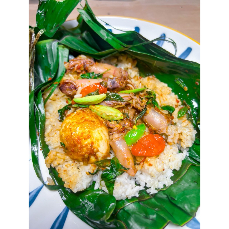 

Nasi Bakar PORSI KENYANG Cumi Rica Kemangi + Telur Balado