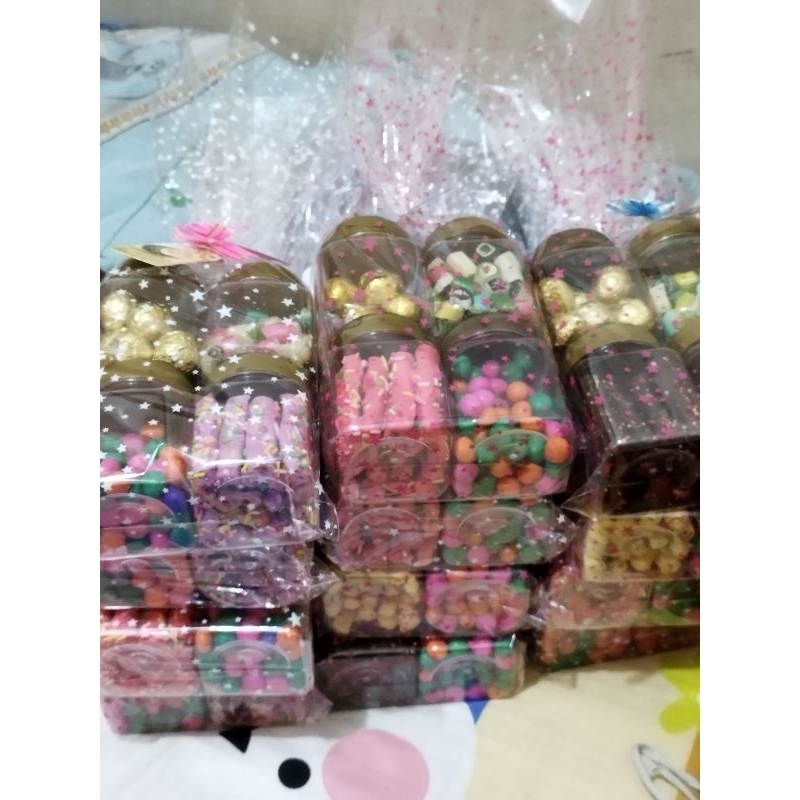 

paket kue lebaran 4 toples