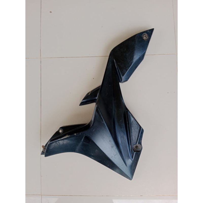 Cover Sayap Bawah Honda Blade Lama 110 cm Kiri.  Original. seken
