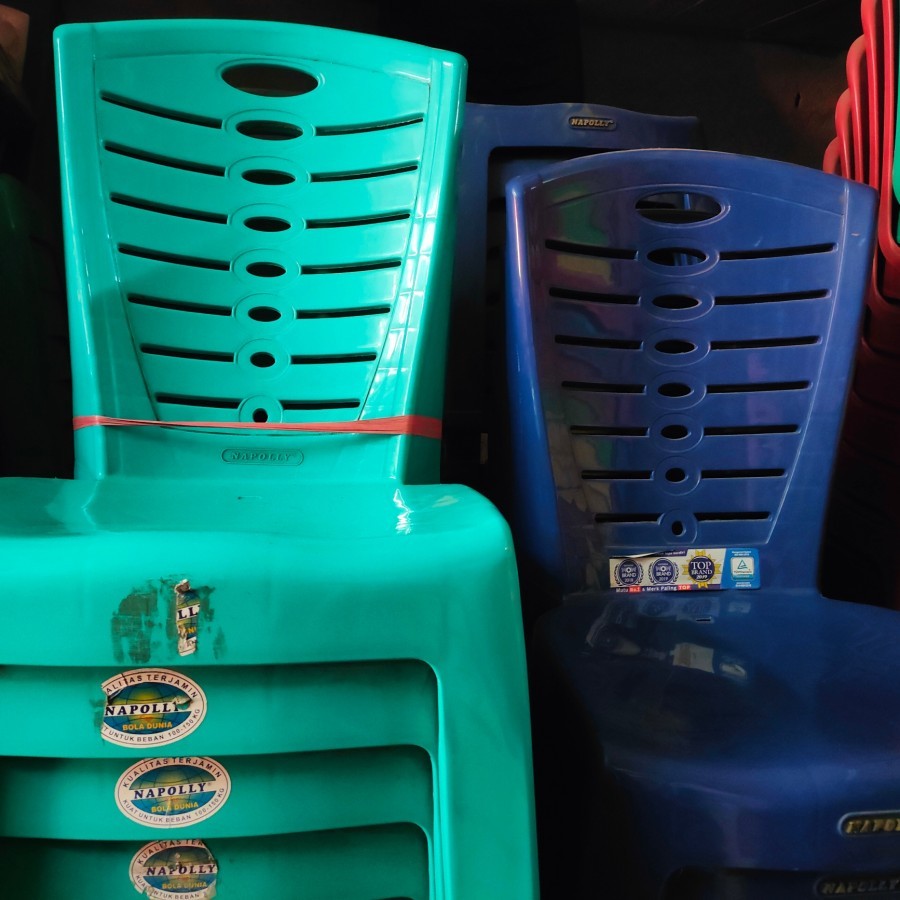 Kursi Makan Plastik/Kursi Tamu Napolly 208