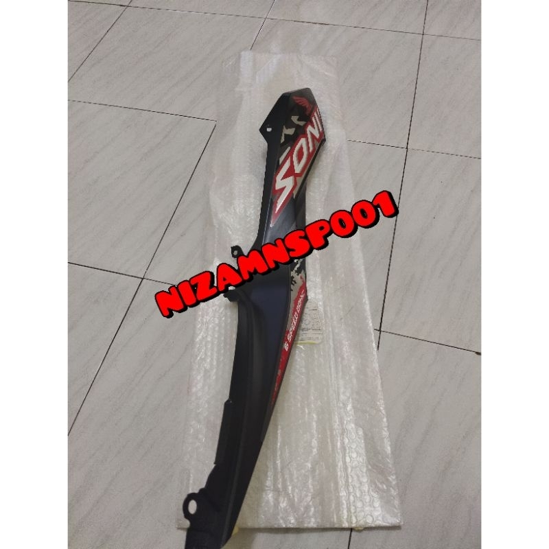 COVER BODY SAYAP DEPAN BAGIAN KANAN SONIC 150R HITAM DOF ORIGINAL AHM