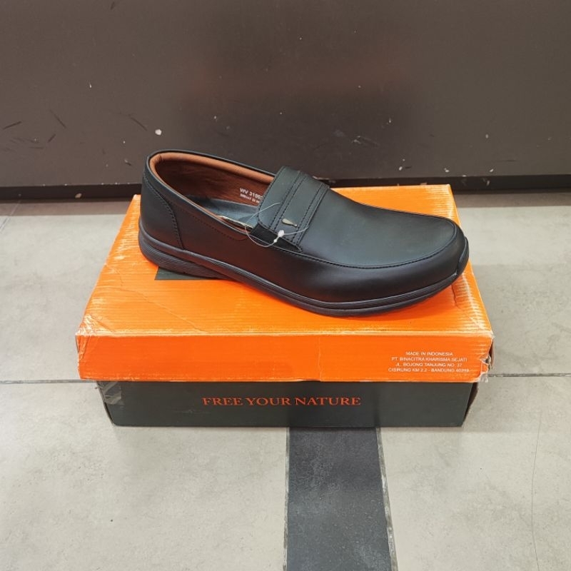 Sepatu Watchout men shoes