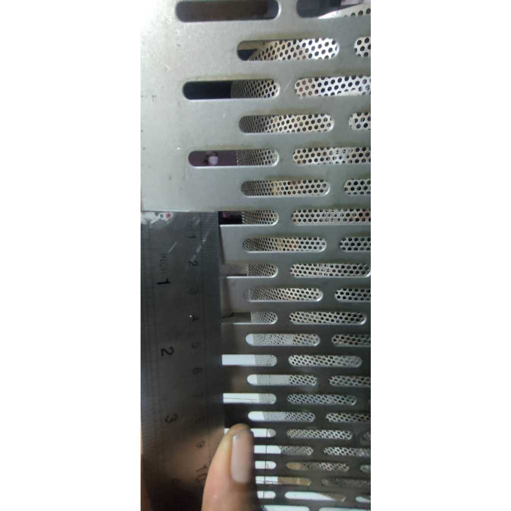 1x2 M dan 1x1 M Plat Besi Lubang Kapsul  5 mm lubang panjang 30 mm tebal 0,8 mm/ sarangan/ saringan/