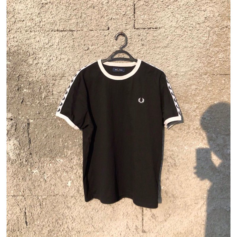 T Shirt Fred Perry Black Taped Second