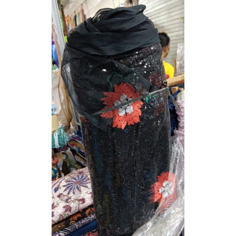 kain sequin seribu payet hitam bordir bunga (harga per setengah meter)