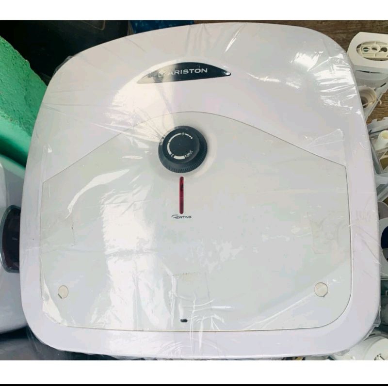 Water Heater Ariston 30 Liter 500 wat