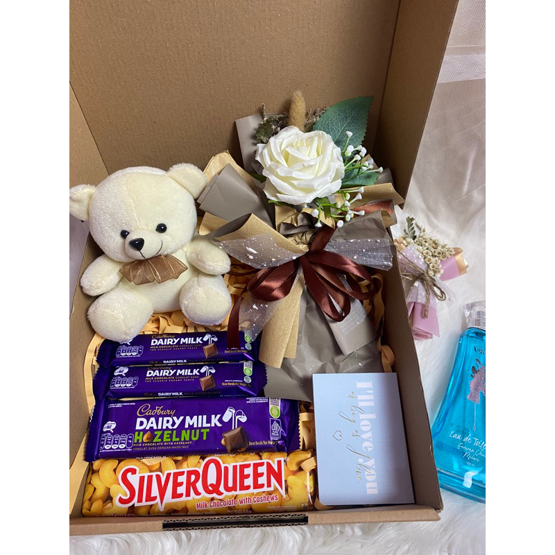 

hampersvalentine/kadocewe/kadoultah/hamperslucu/kadounik/hadiahulangtahun