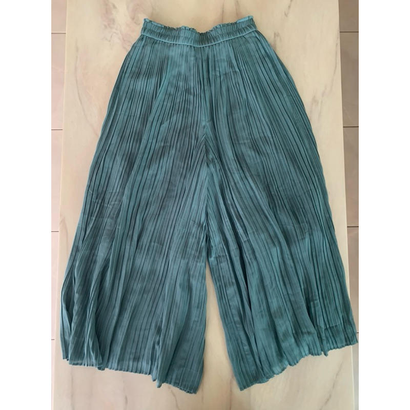 Celana Kulot Plisket Brand Uniqlo/Uniqlo Chiffon Pleated Skirt Pants