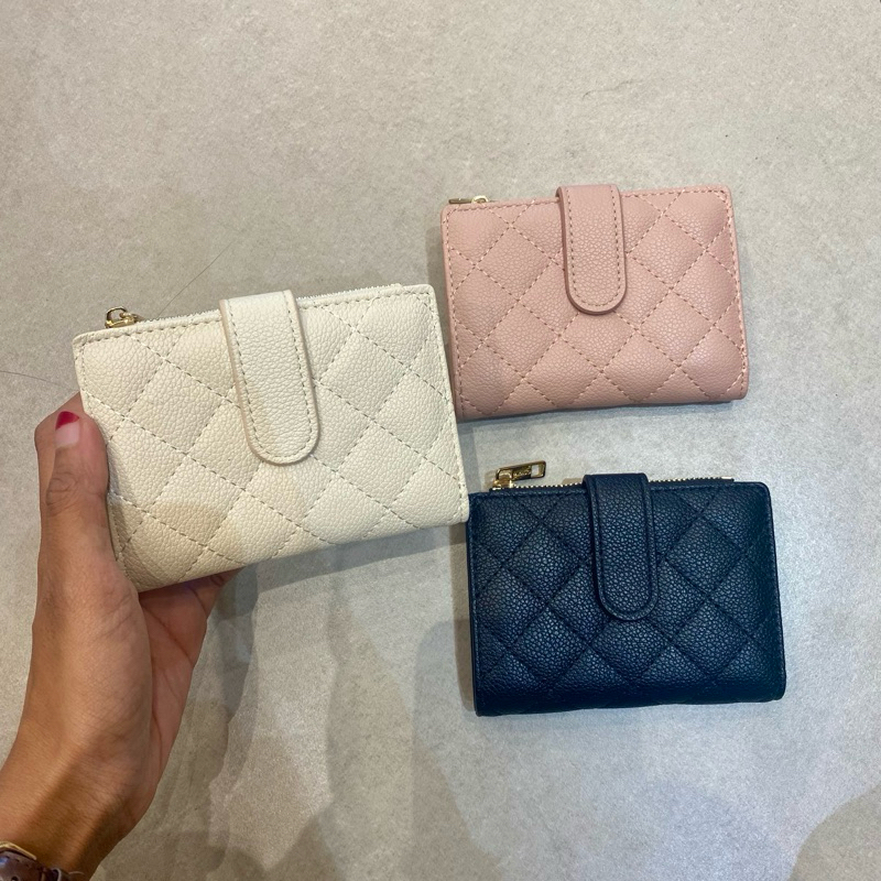 MINISO Women's Diamond Pattern Quilted Short Wallet with Hasp(Beige, black, pink) / dompet miniso / 