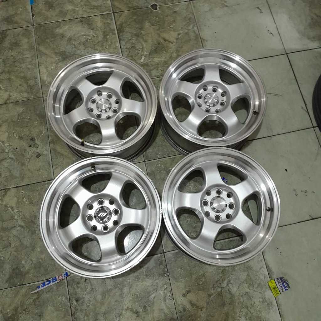 Velg Mobil Racing Ring 16 BRISKET HSR R16X7 Lubang 4 ET40
