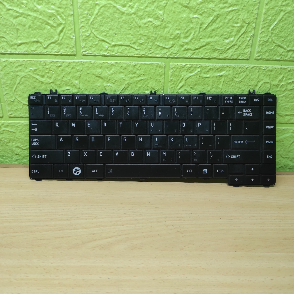 Keyboard Laptop Toshiba Satellite L745 L745D
