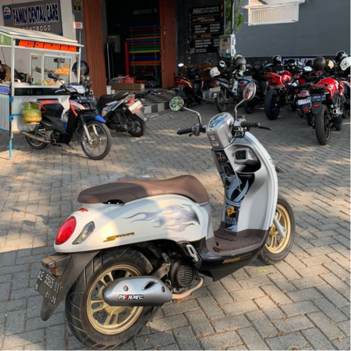 STRIPING SCOOPY TRANSPARAN API STICKER SCOOPY STYLISH STIKER SCOOPY VARIASI SCOOPY 2017 - 2023 V1