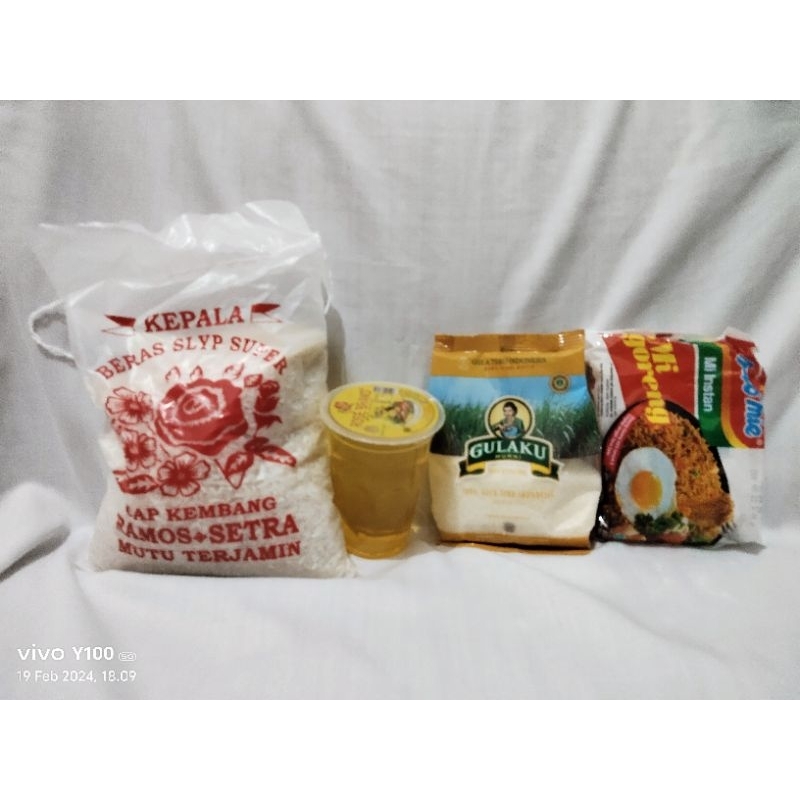 

Paket Tahlilan. Paket Berbagi. Paket sembako hemat