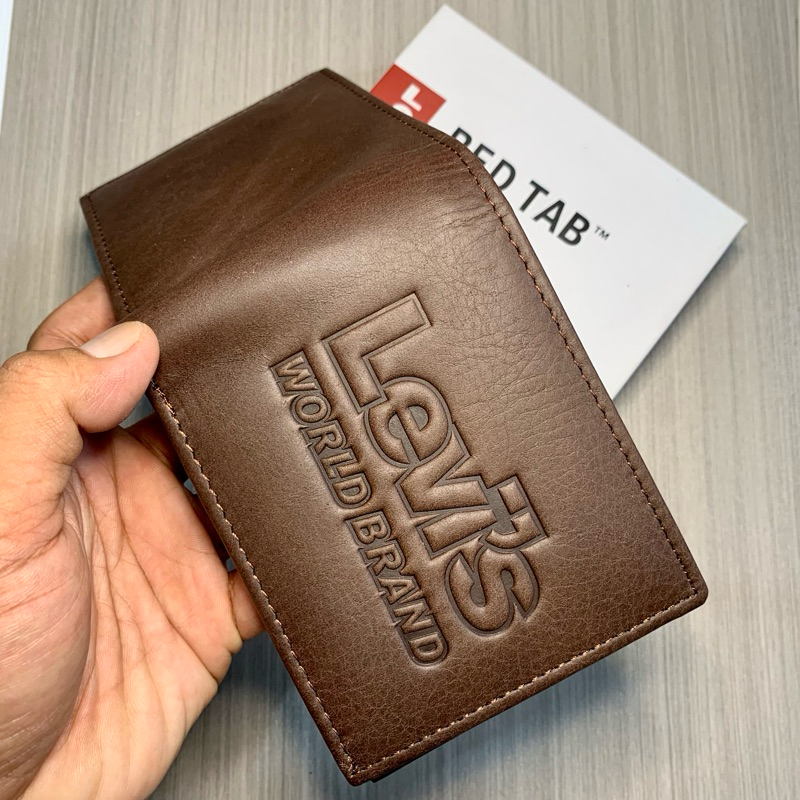 dompet kulit asli berkualitas motif embos jenis kulit halus mengkilat tahan panas dari Anton hilmant