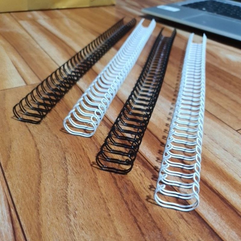 

Spiral Kawat Jilid (No.8) 1/2 F4 atau A4 Spiral Wire 3:1 38 atau 35 Loops isi 100pcs per box