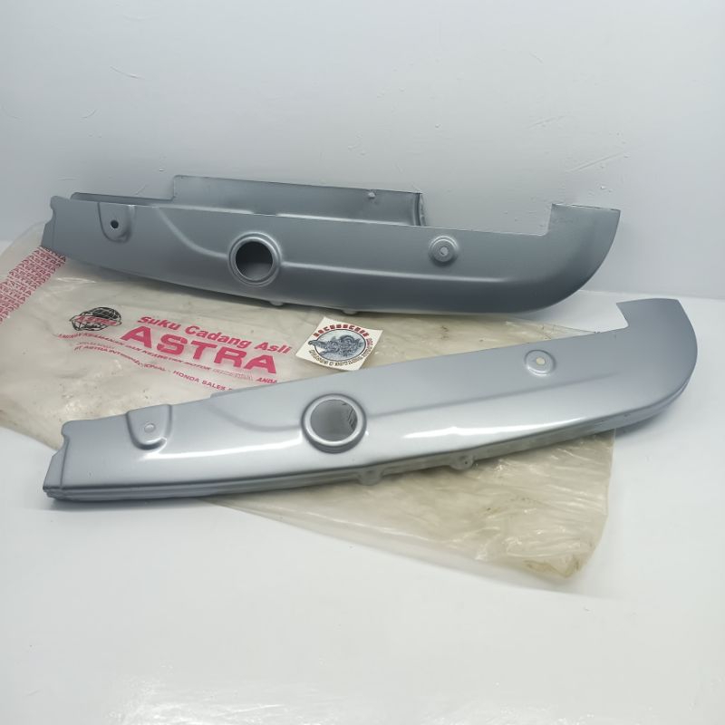 tutup rantai honda astrea grand bulus original bagian bawah ketangkas setangkas honda astrea grand b