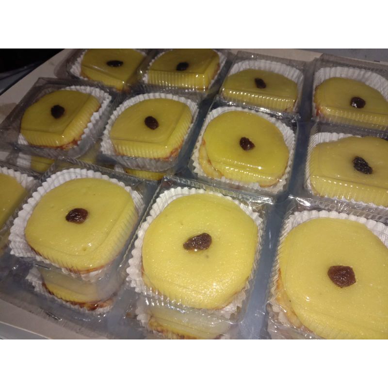

KUE LUMPUR KENTANG (40 PCS) PRE ORDER H+1