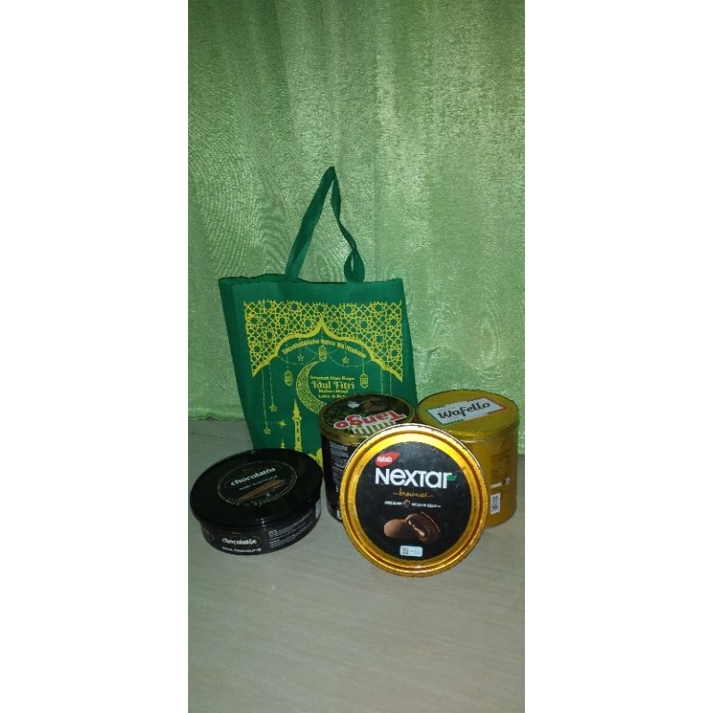 

Tas Goodiebag Parcel bingkisan Lebaran uk 30x40x8 edisi lebaran 2024