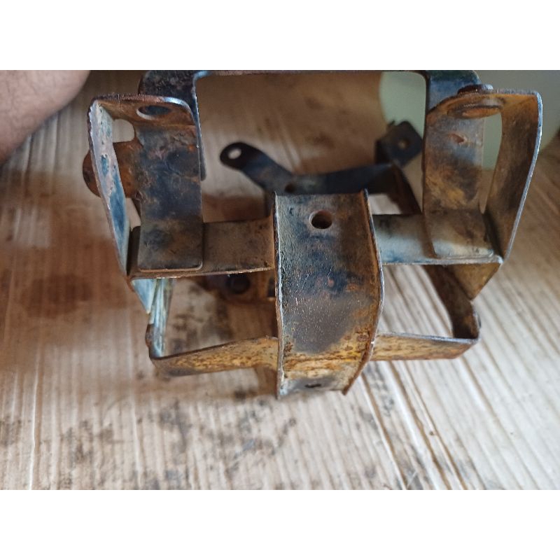 kranjang aki vario 110 old 2010 original