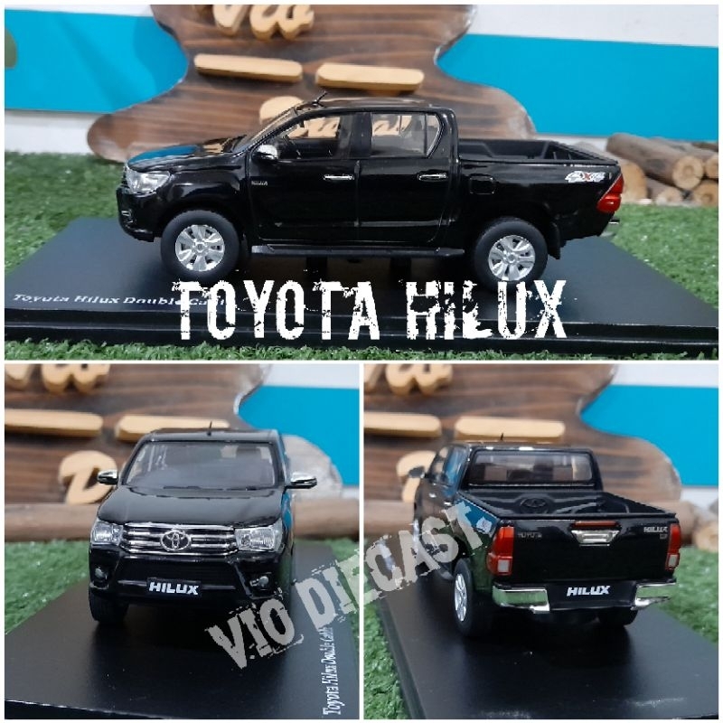 Diecast Miniatur Toyota Hilux skala 1:32