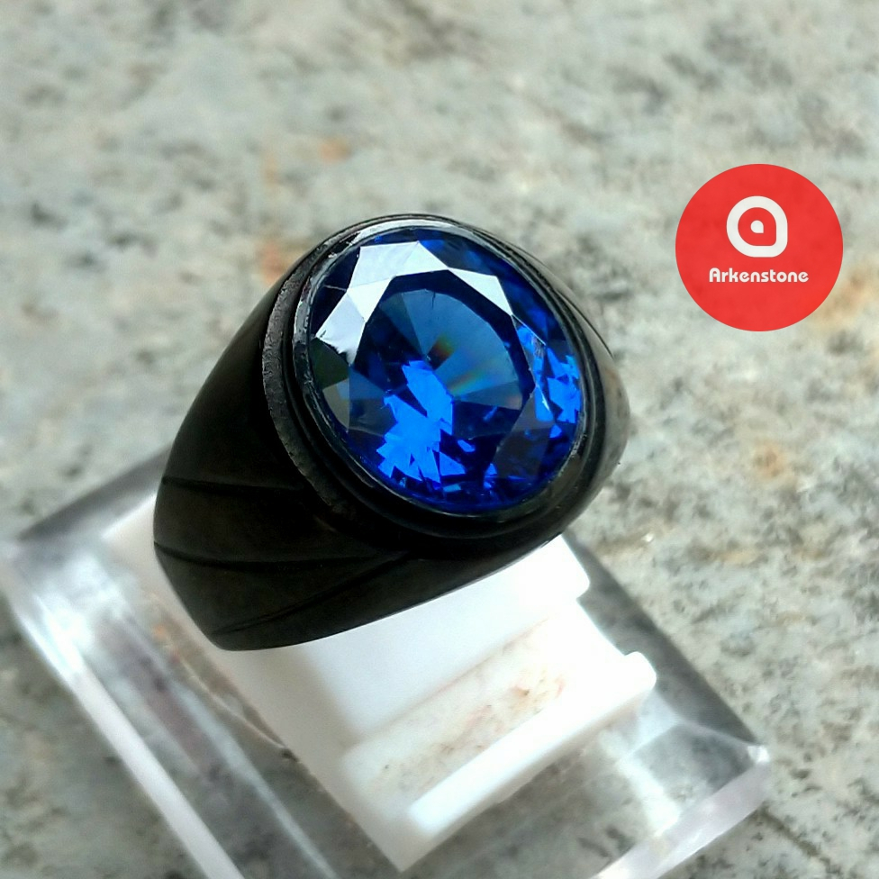 Cincin Hitam Batu Permata Blue Safir Oval Cutting
