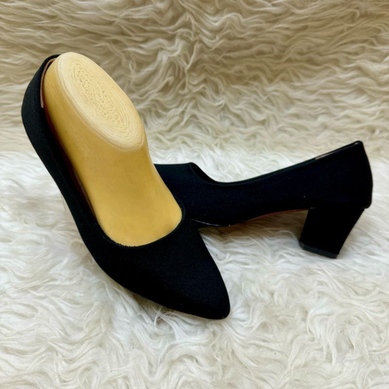 Sepatu Tumit Petak 5cm/Sepatu Wanita/Pansus Tumit Tahu/Sepatu Hitam/501