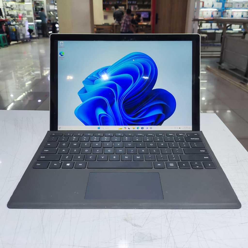 Microsoft Surface Pro 7 Plus Intel i5 Gen11 -1135G7 ram 8GB 128GB