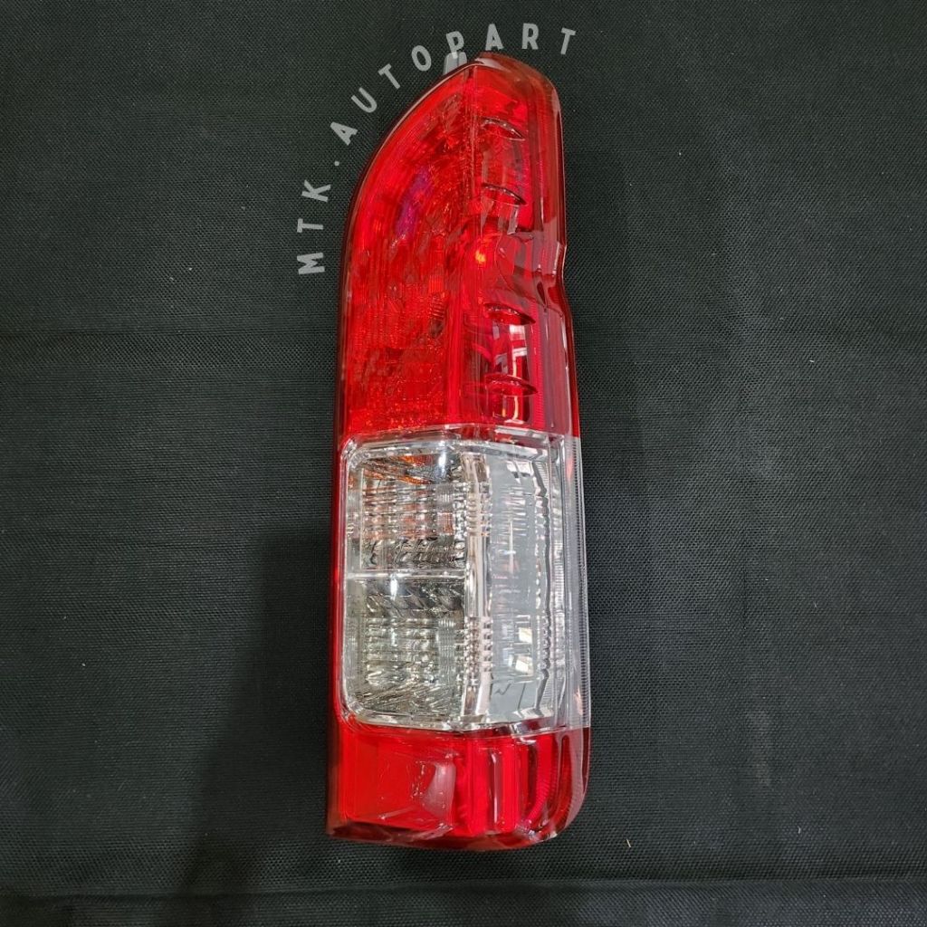 Stoplamp / Lampu Belakang Hiace Commuter CPU