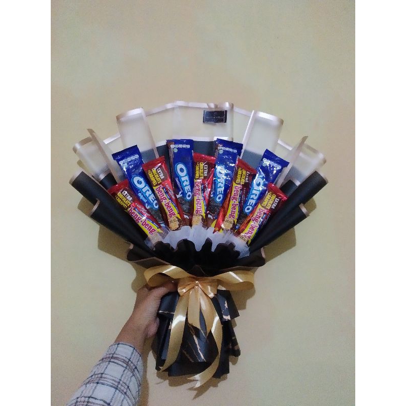 

Buket Snack Isi Beng Beng & Oreo | Buket Ulang Tahun | Buket Wisuda | Buket Anniversary