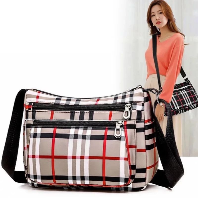 Tas Selempang Wanita Blueberry Resleting Ruang 3