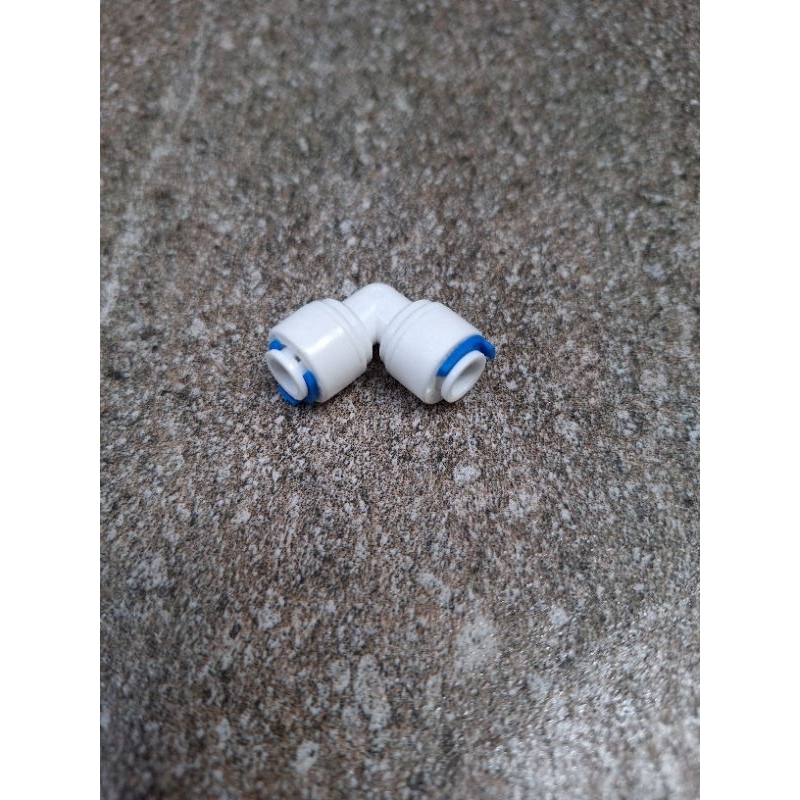 Fitting RO 90° selang 1/4inch - selang 1/4inch