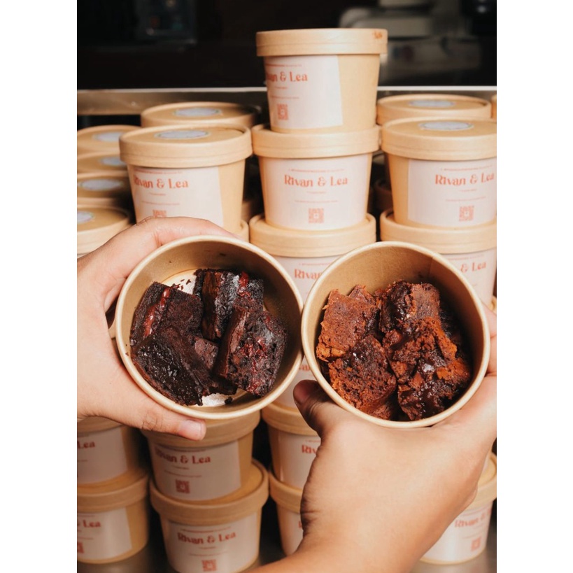 

1111 Fudgybro Cup Size Bronie