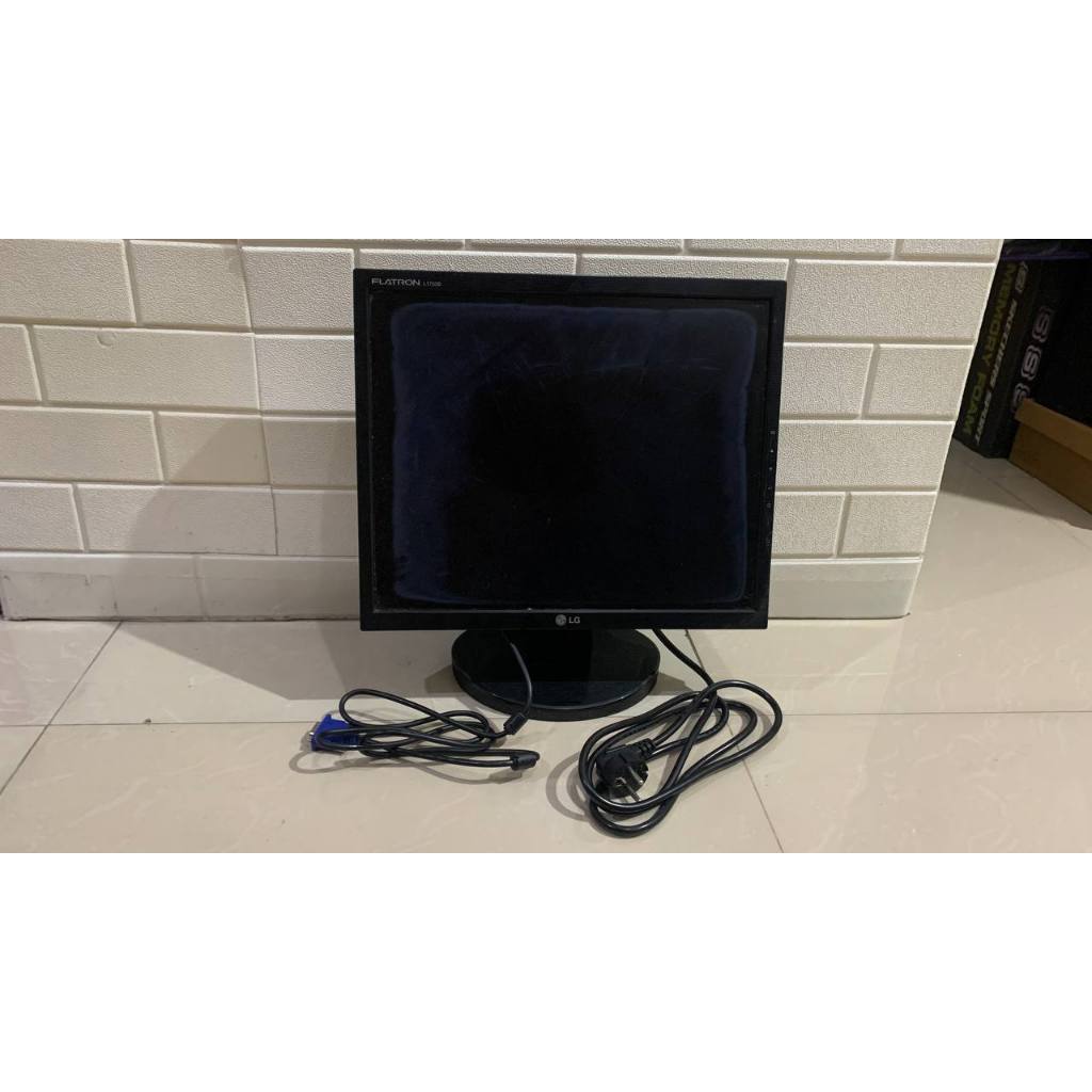Monitor LCD LG Flatron 17 inch  square kotak LG Flatron L1753S