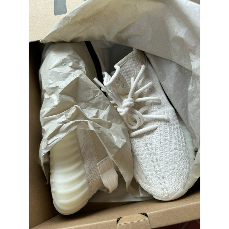 Sepatu Adidas Yeezy Boost 350 V2 Bone