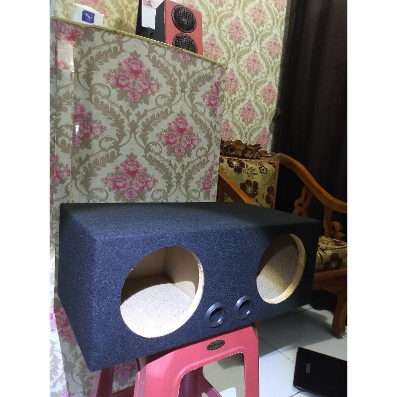 Box 6 inch dobel karpet diskat tengah