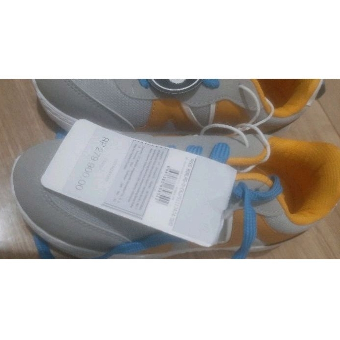 Sepatu Lc Waikiki size 36