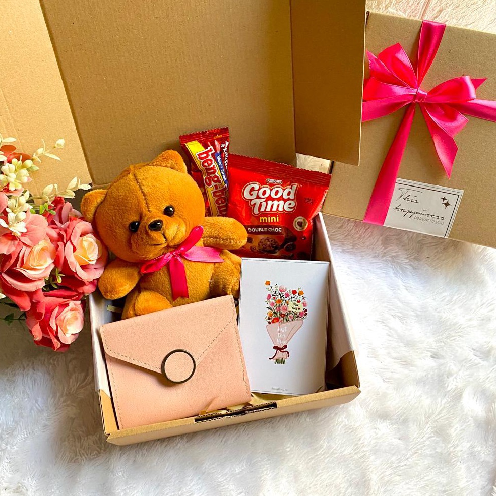 

Miliki Segera KA ULTAH EWEK KA ULTAH KA WISUA KA ULANG TAHUN BIRTHAY GIFT GIFT BX HAMPERS 57