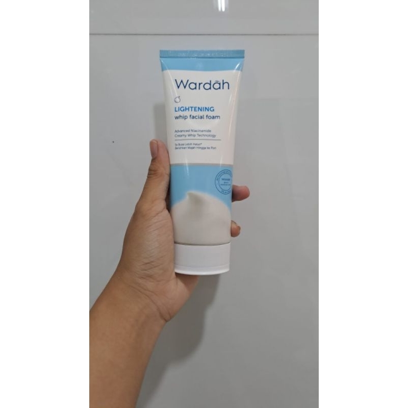 wardah lightening facial foam